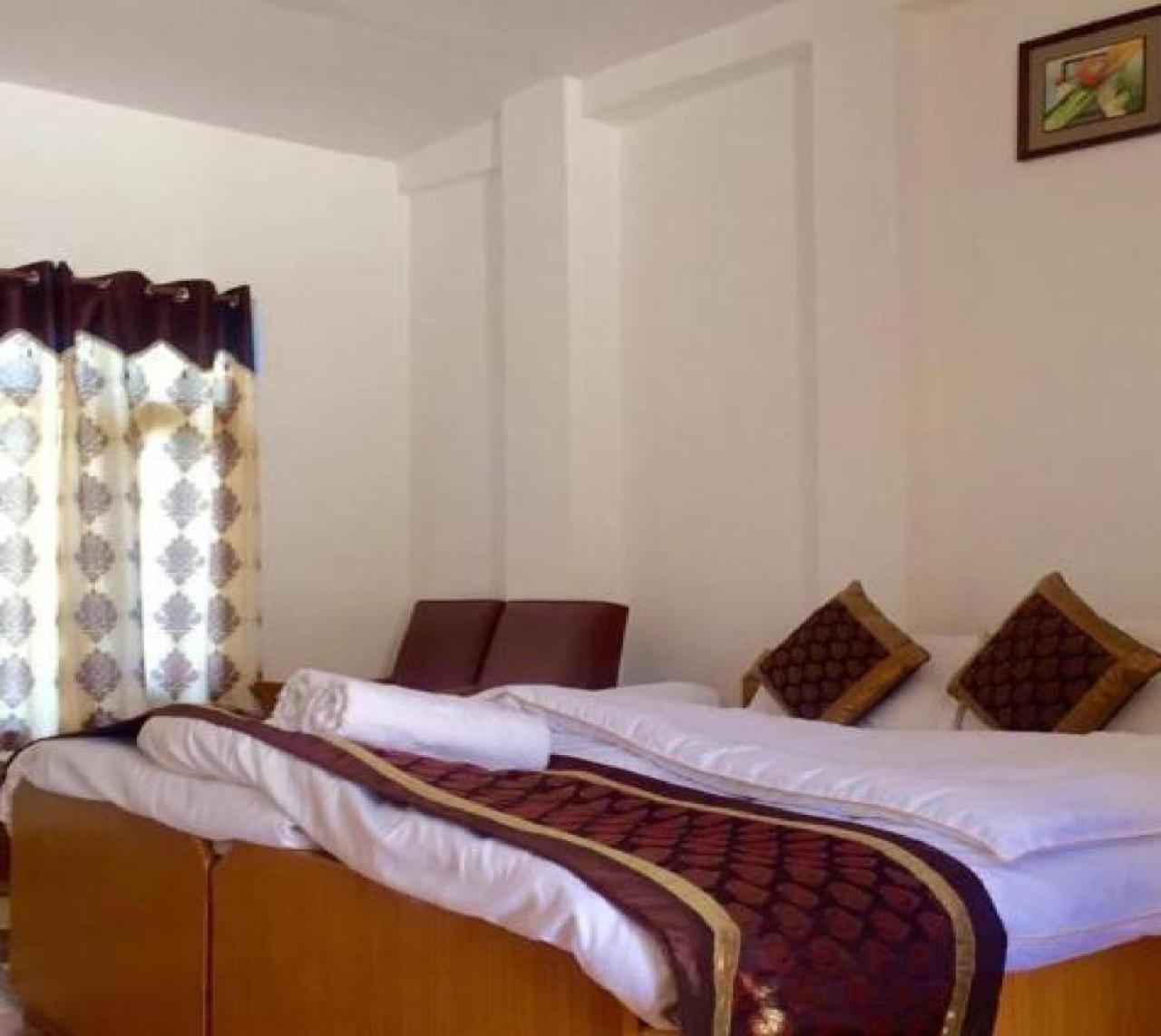 Hotel D'Zojila Kargil Ngoại thất bức ảnh